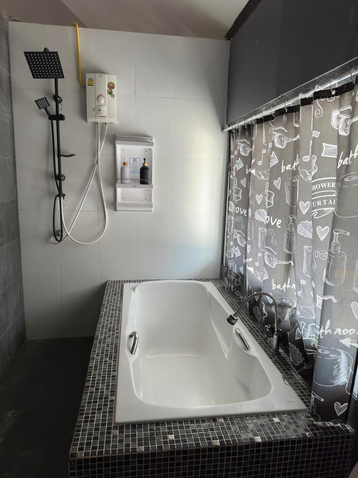 Mbar Hostel Хад-Рін Екстер'єр фото