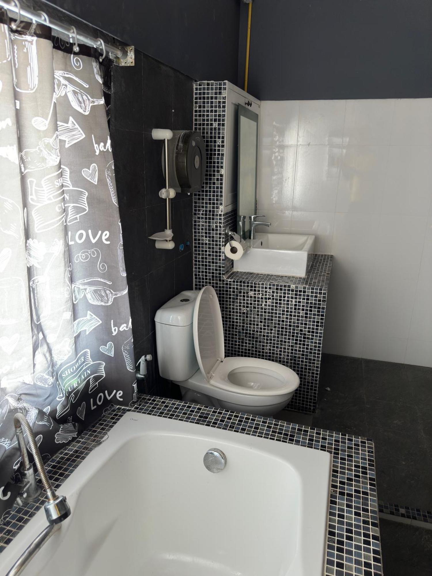Mbar Hostel Хад-Рін Екстер'єр фото