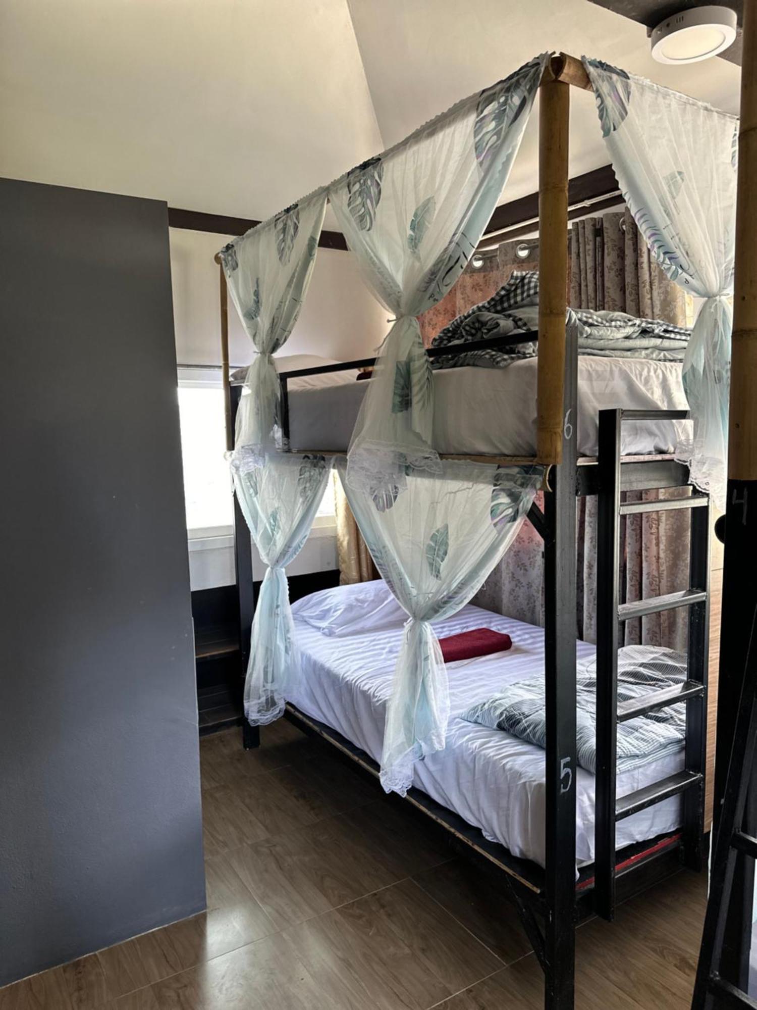 Mbar Hostel Хад-Рін Екстер'єр фото