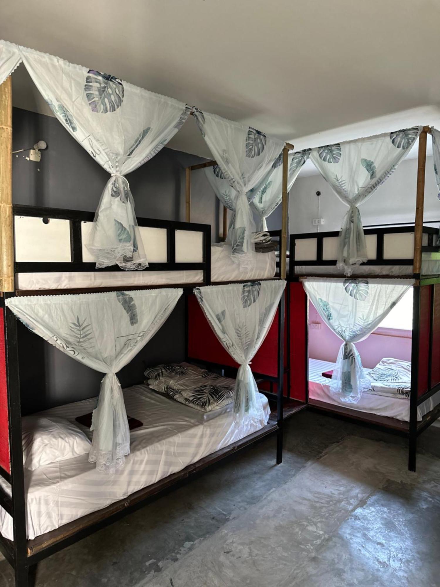 Mbar Hostel Хад-Рін Номер фото